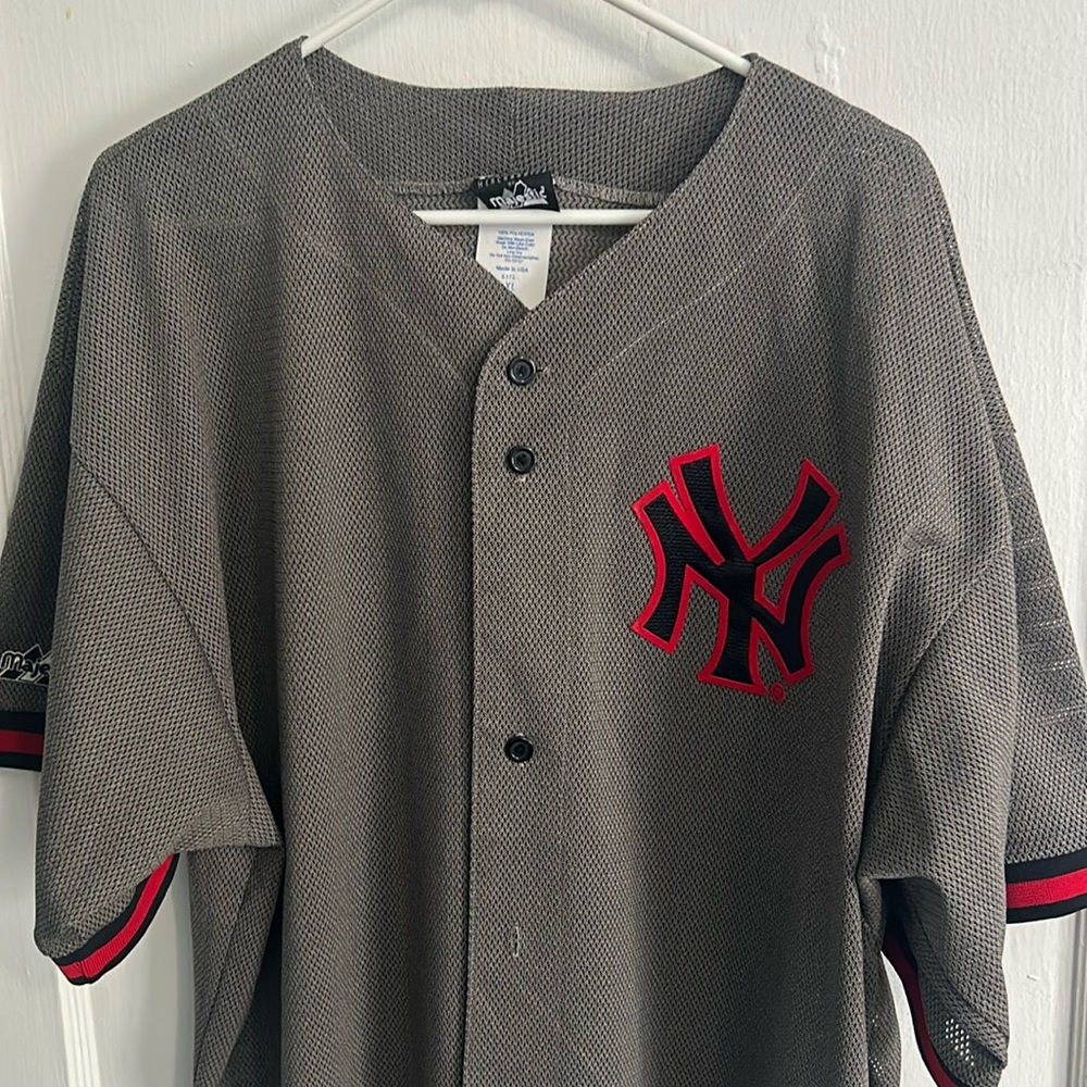 Vintage New York Yankees Majestic Jersey, excellent condition